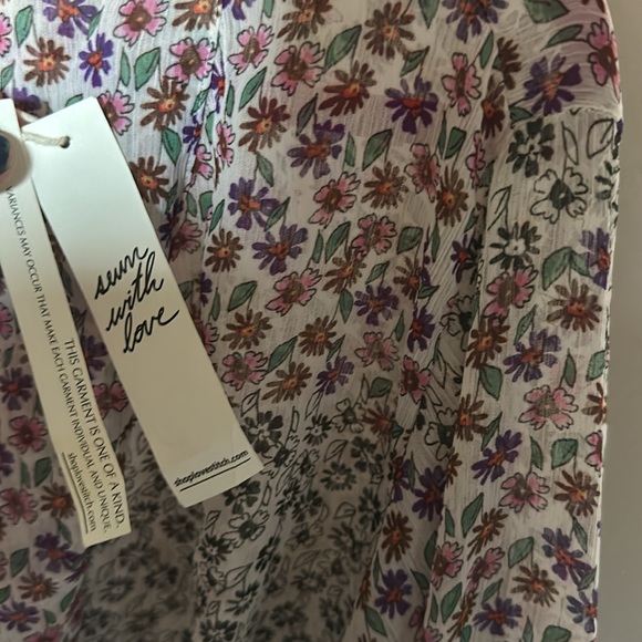 NWT LOVE STITCH WOMENS BLOUSE - Picture 3 of 4